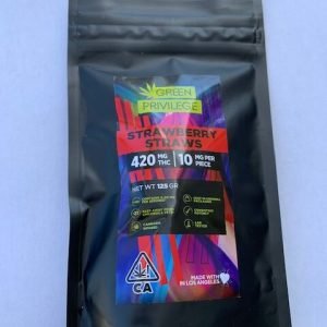 Green Privilege – 420mg strawberry straws